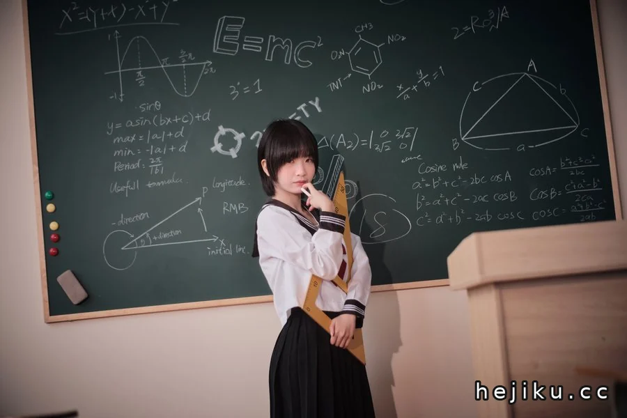 看过keykeykiyomi这组写真合集，才知道什么叫百变甜妹