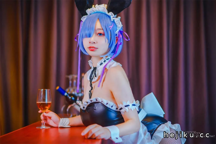 韶陌陌cos高清图片大全,小个子大曲线让人移不开眼