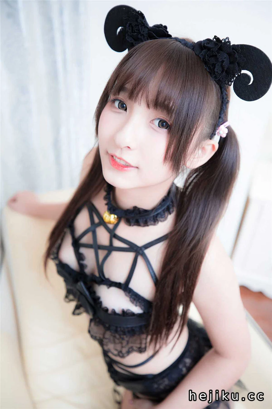 神乐坂真冬专辑图集汇总，清纯萝莉风写真一次看够