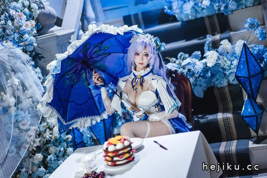 蜜汁猫裘写真图片合集：五组COS造型里的甜酷猫系气质